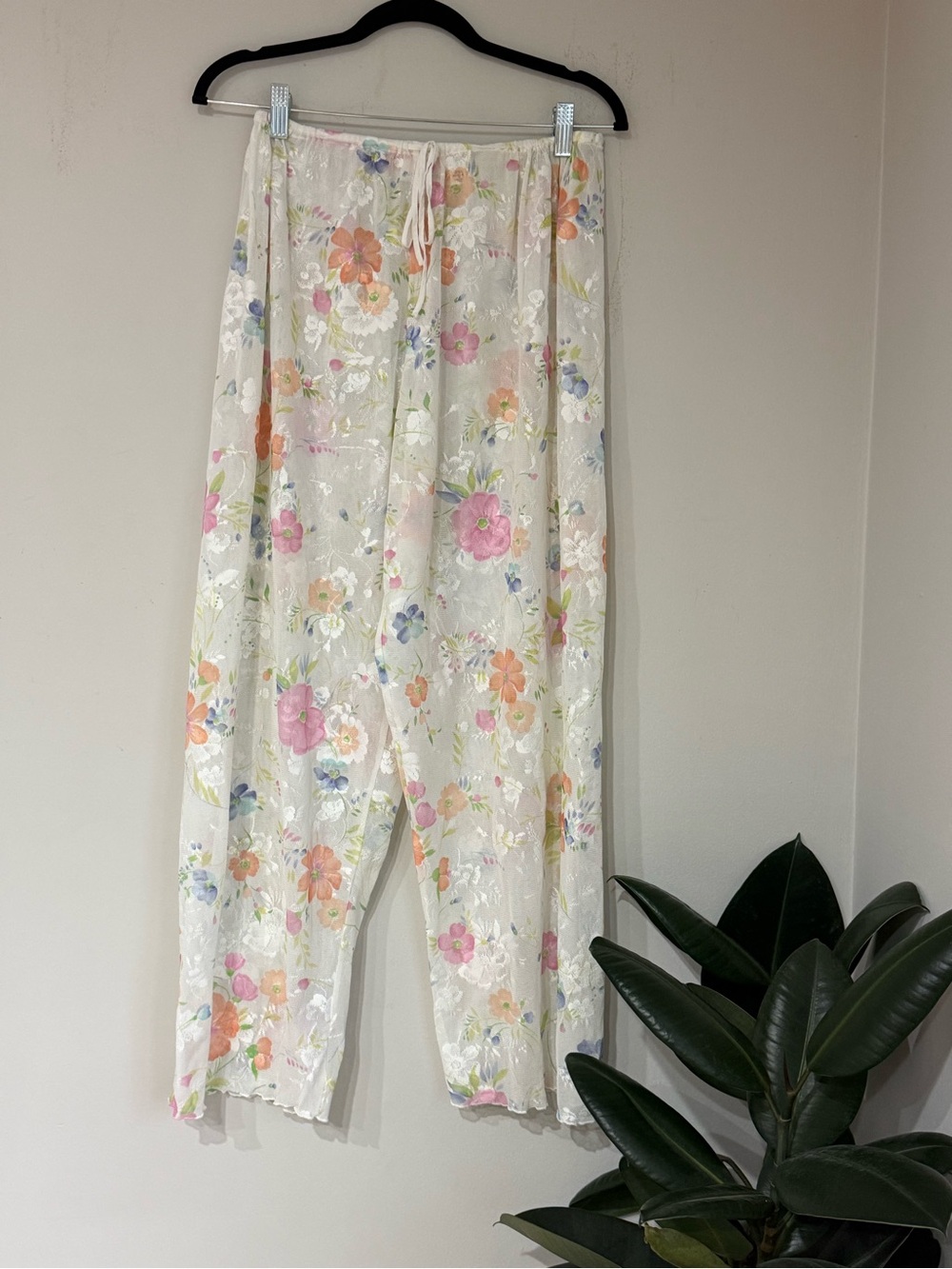 VTG Victoria’s Secret Floral Mesh Lounge/ Cover up Women’s Medium Sheer Y2K - Picture 2 of 4